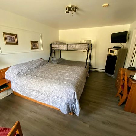 Motel Bonsoir Joliette Luaran gambar