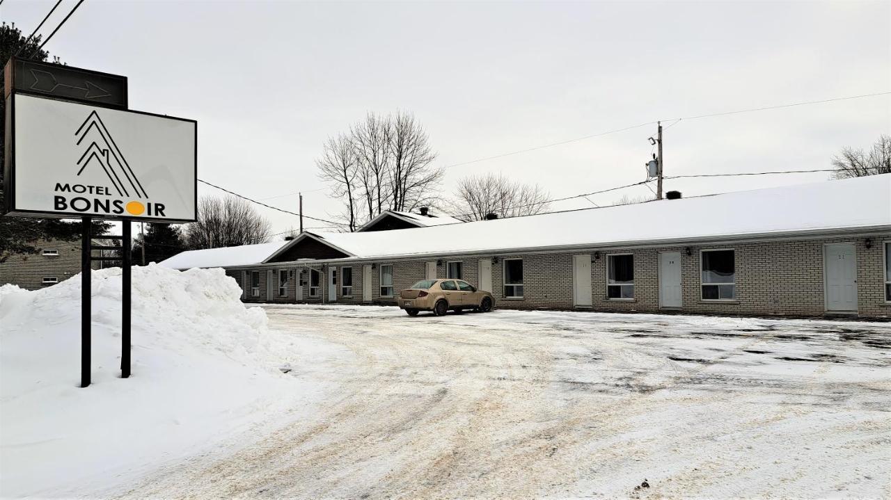 Motel Bonsoir Joliette Luaran gambar