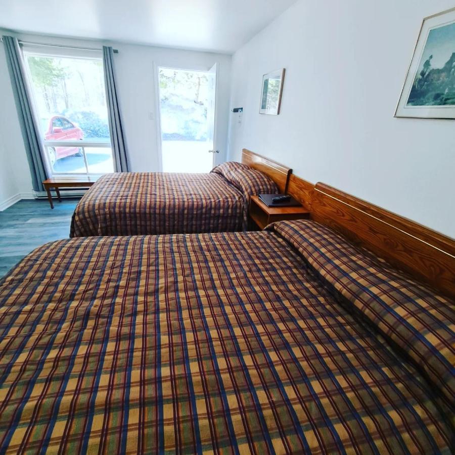 Motel Bonsoir Joliette Luaran gambar