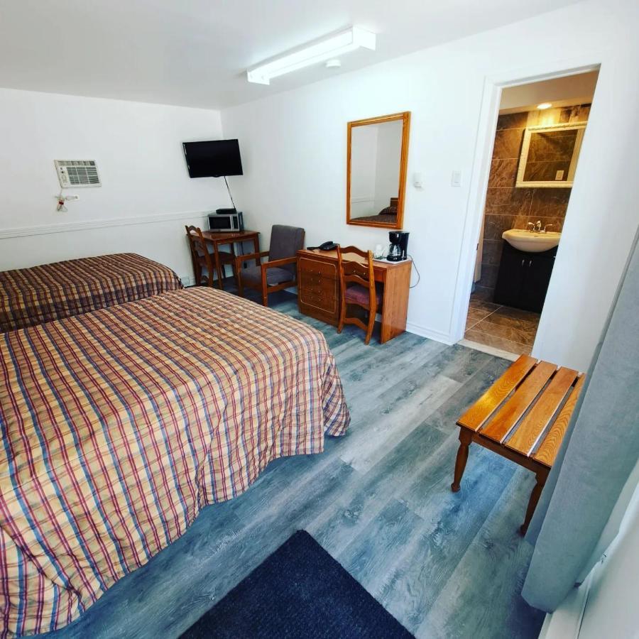Motel Bonsoir Joliette Luaran gambar