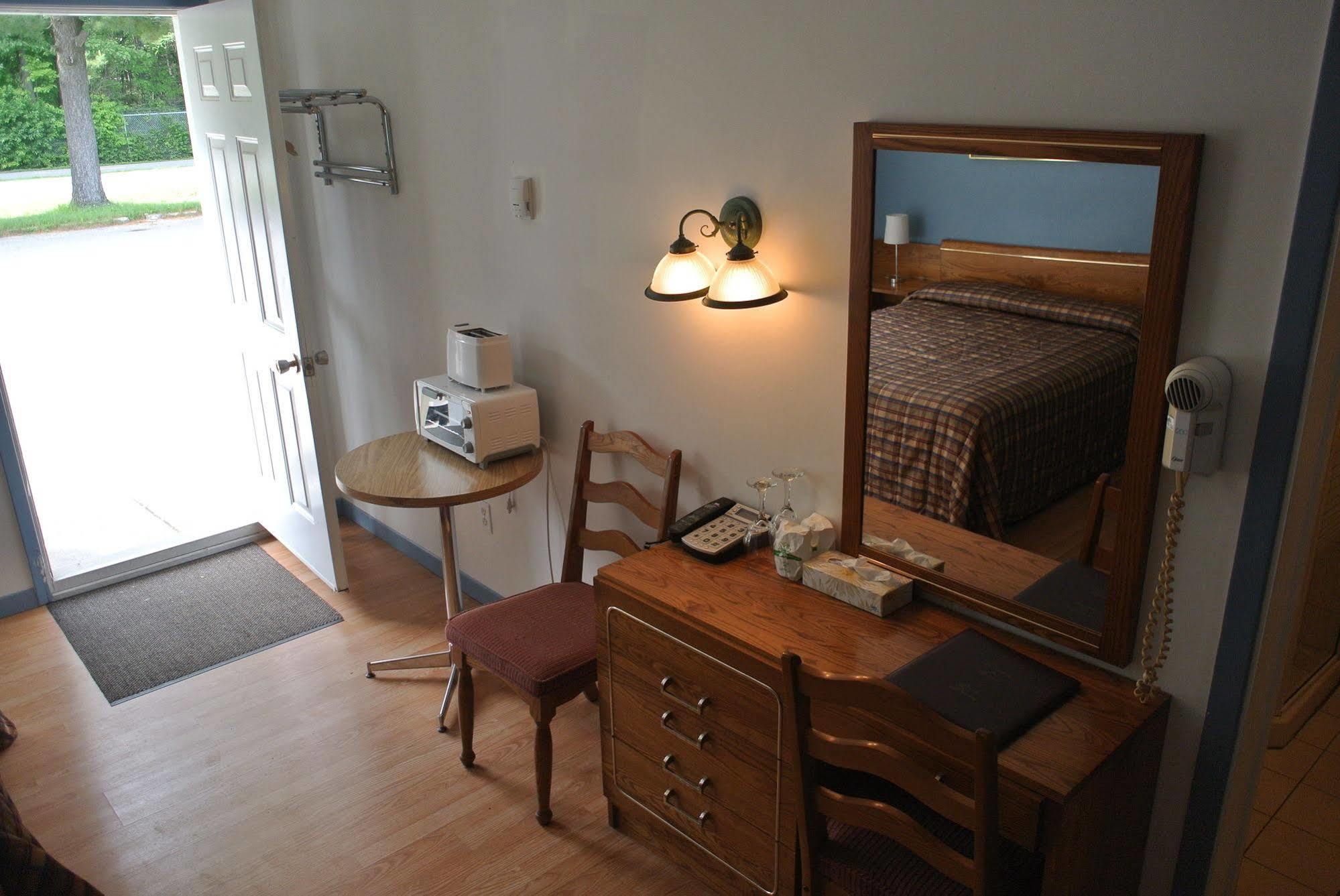 Motel Bonsoir Joliette Luaran gambar